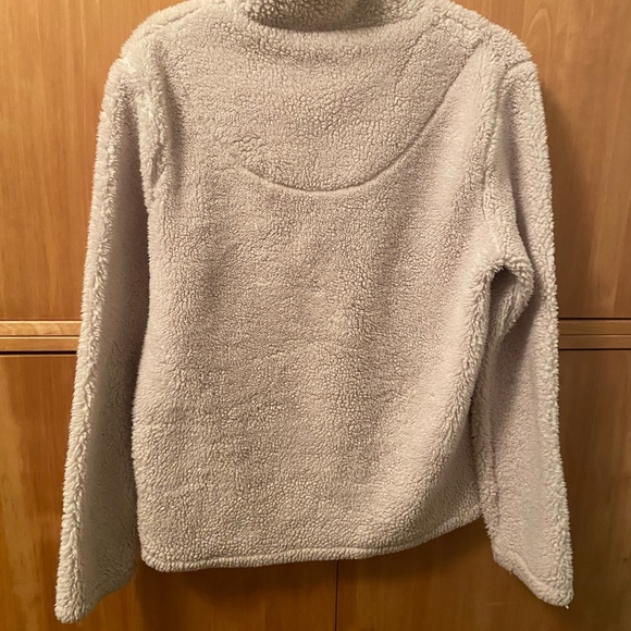 Fuzzy jacket - Picture 4 of 5